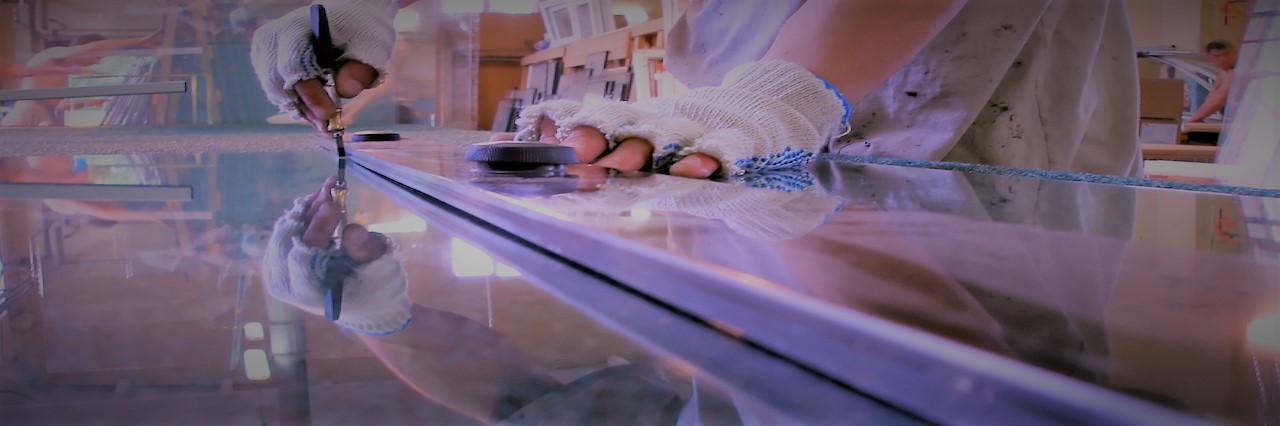 Slider, Glass Cutting Service in Marylebone, Mayfair, W1